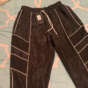 Fashion Nova windbreaker set